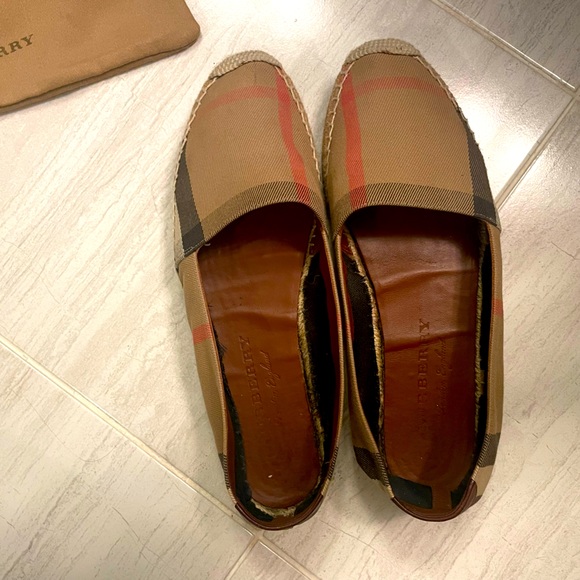 Burberry Hodgeson Espadrilles - Picture 2 of 7